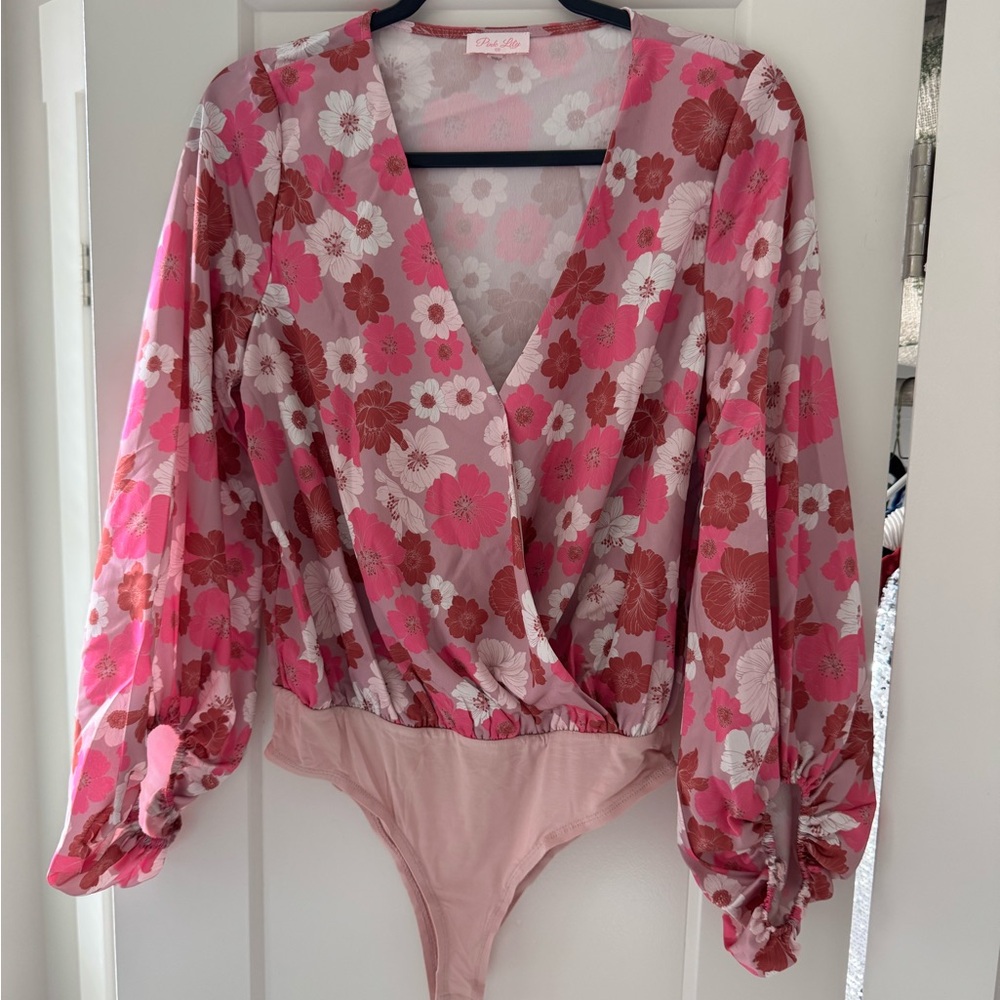 Pink Lily Floral Pink and White Top